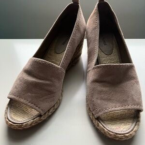 Donald J. Pliner Taupe Espadrille Wedges